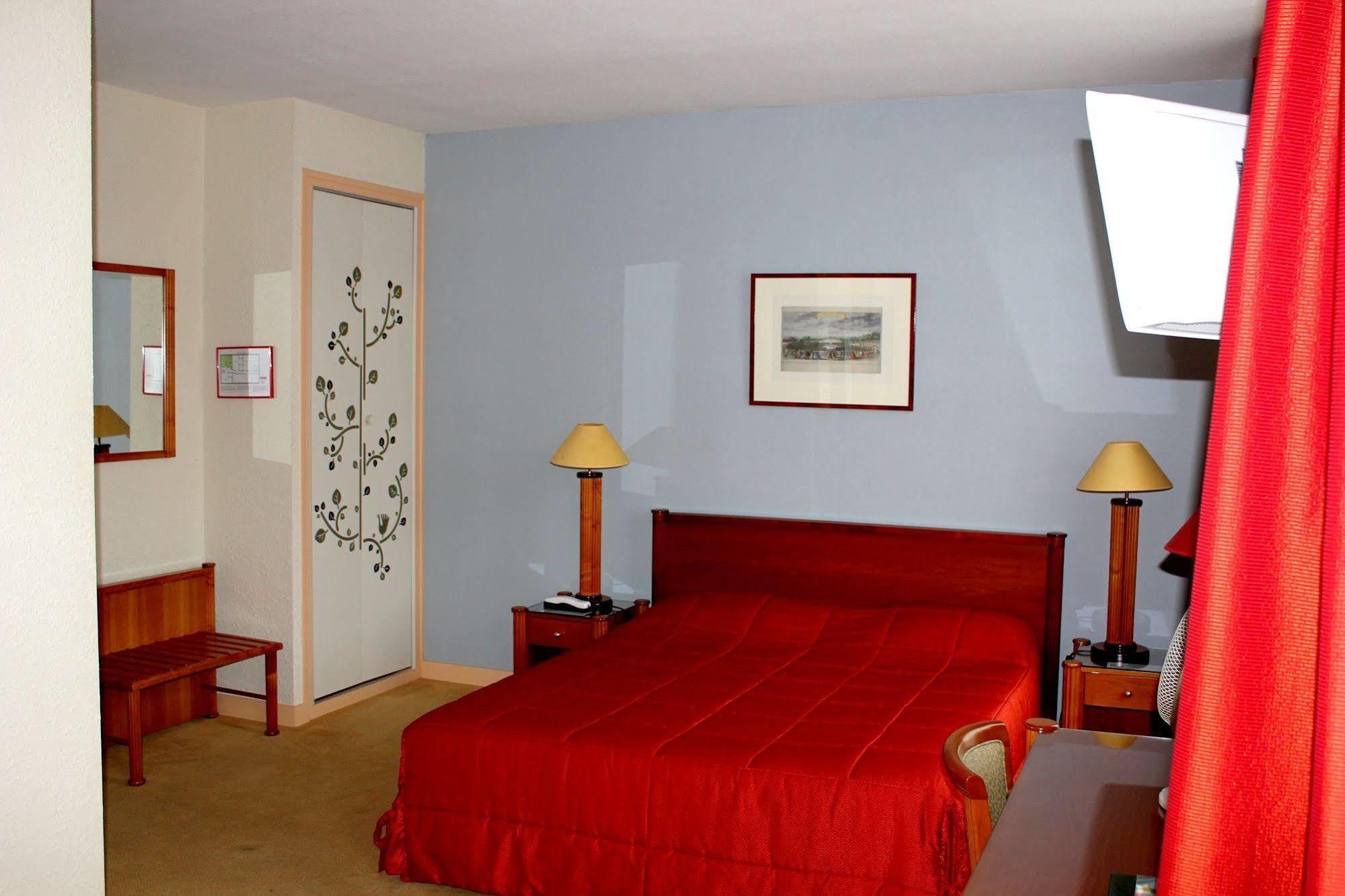 Logis Hotel Le Cerf Briare Exterior foto
